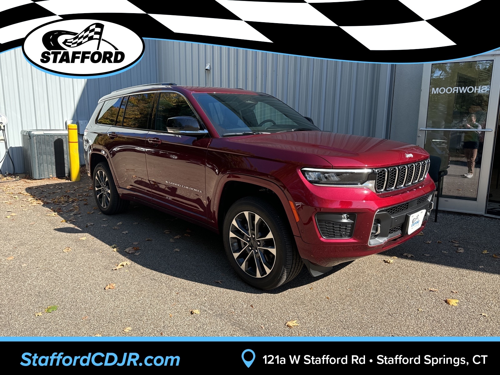 2025 Velvet Red Pearlcoat Jeep Grand Cherokee L OVERLAND 4X4 4X4 SUV