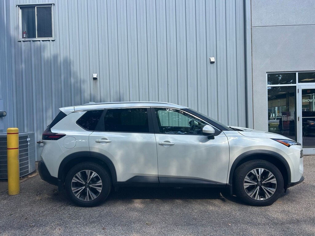 Used 2023 Nissan Rogue SV SUV