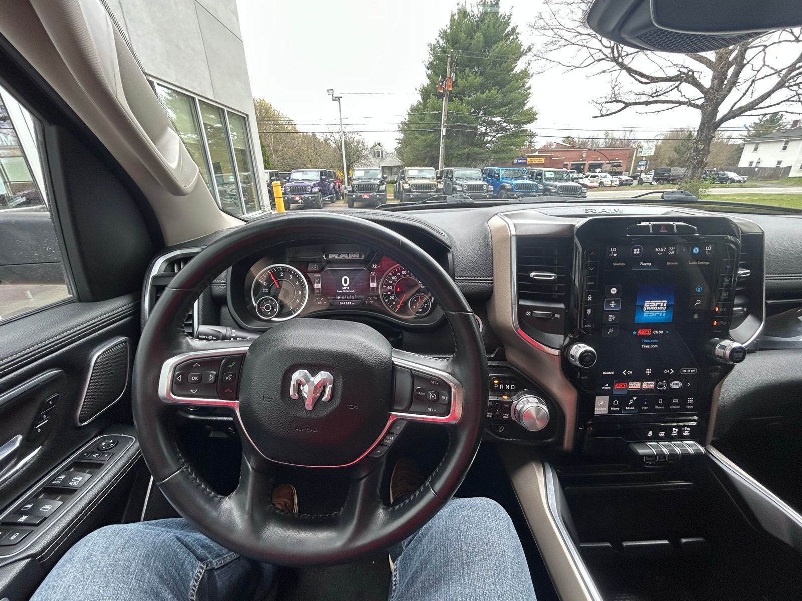 2022 RAM Ram 1500 Pickup Laramie - Photo 12