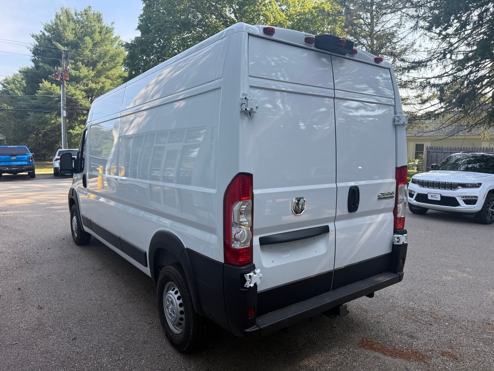 2025 Bright White Ram ProMaster Cargo Van PROMASTER 2500 TRADESMAN CARGO VAN HIGH ROOF 159' FWD Van
