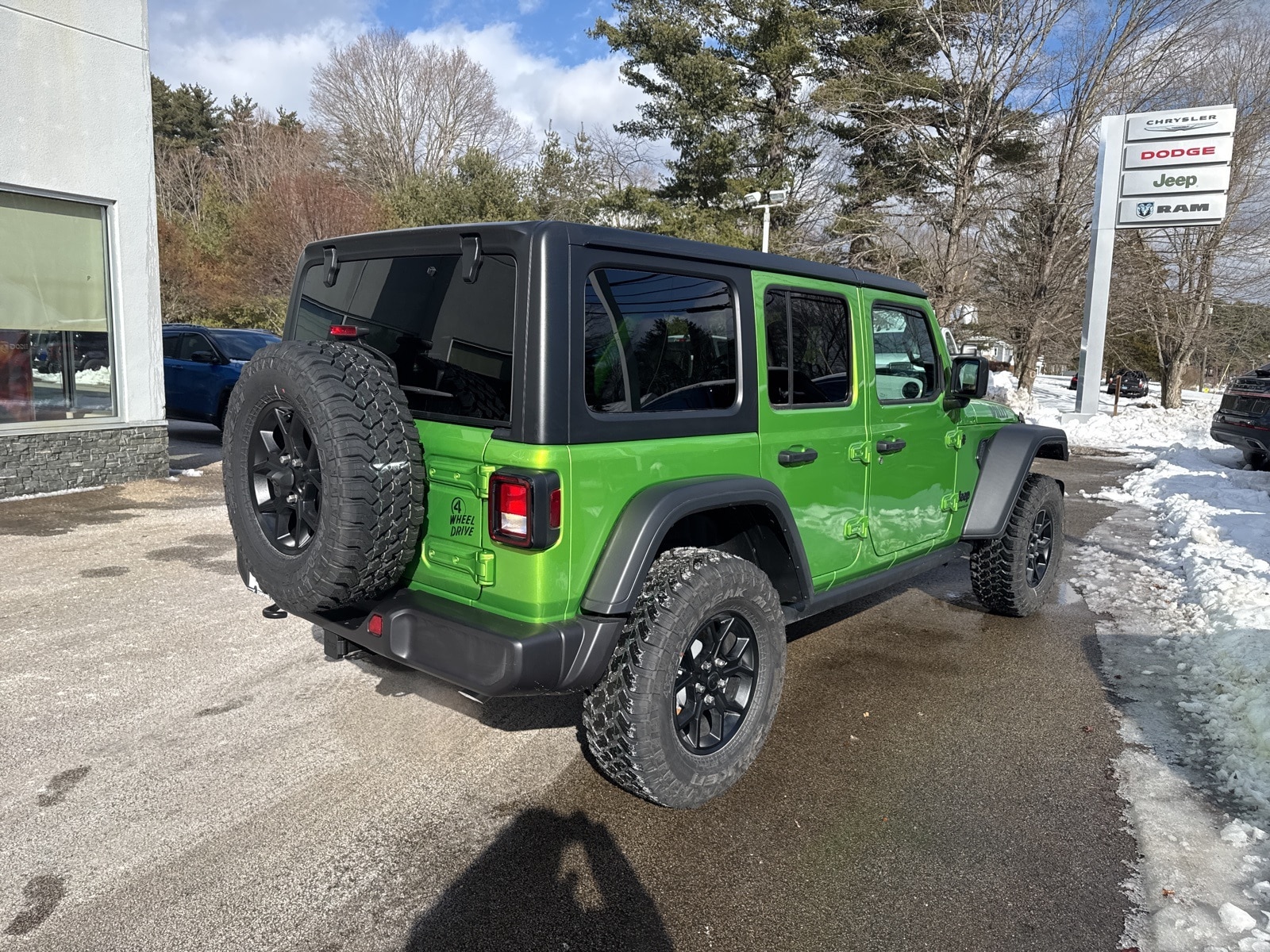 2025 Mojito Jeep Wrangler 4-DOOR WILLYS 4X4 SUV