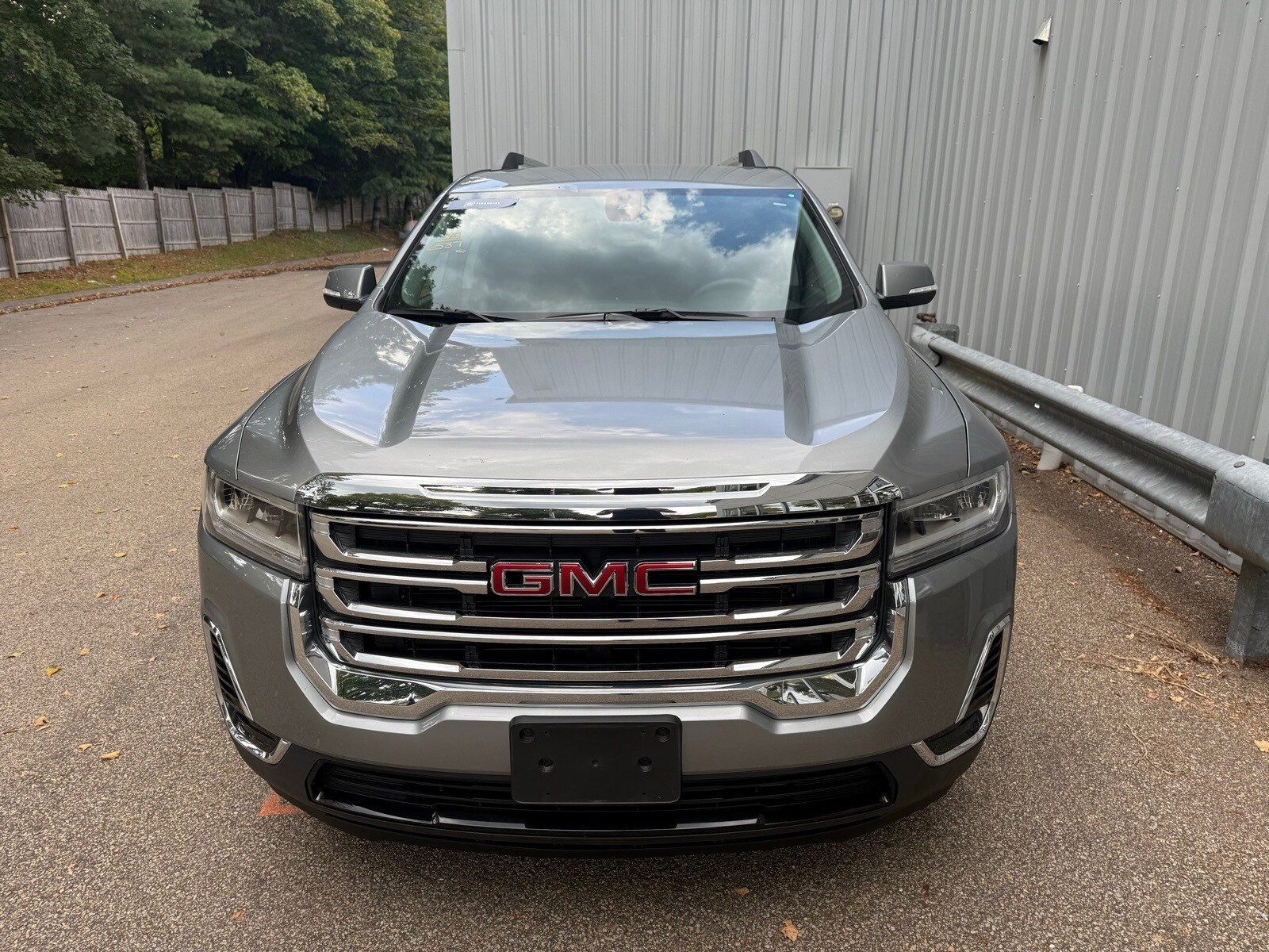 2023 Gmc Acadia SLE photo 2