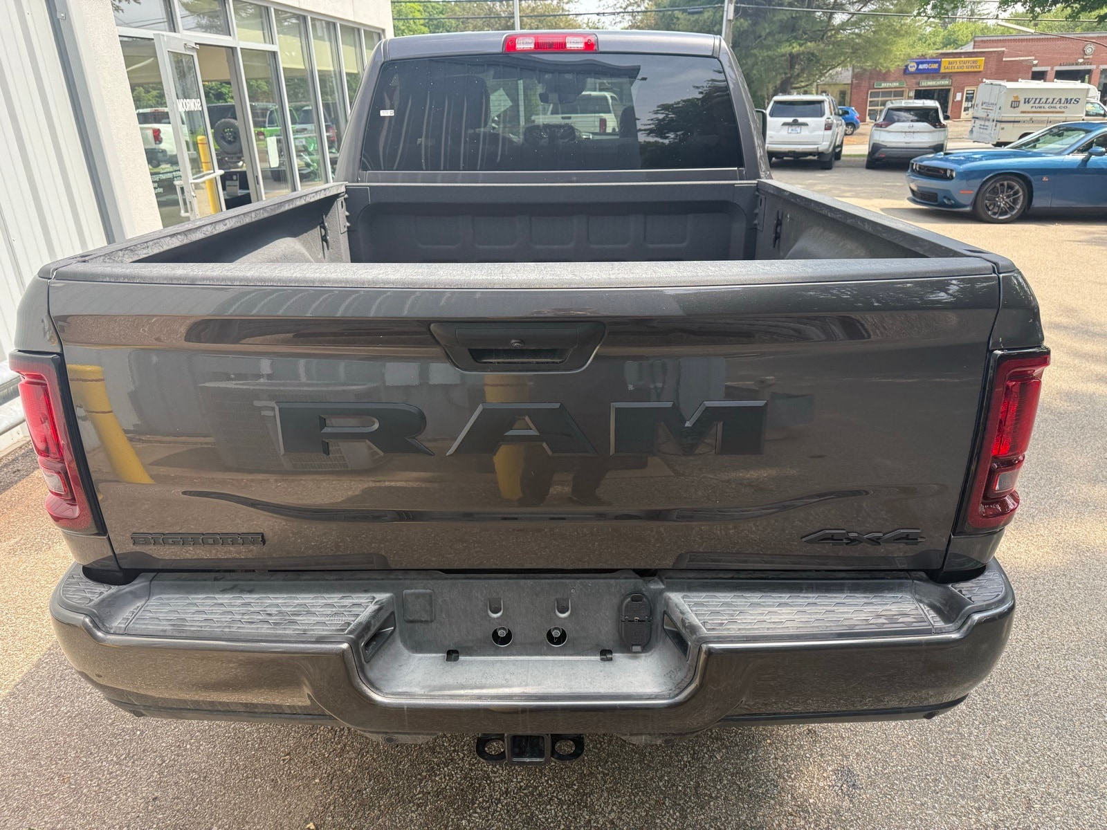 2025 Granite Crystal Ram 2500 BIG HORN CREW CAB 4X4 6'4 BOX 4X4 Truck