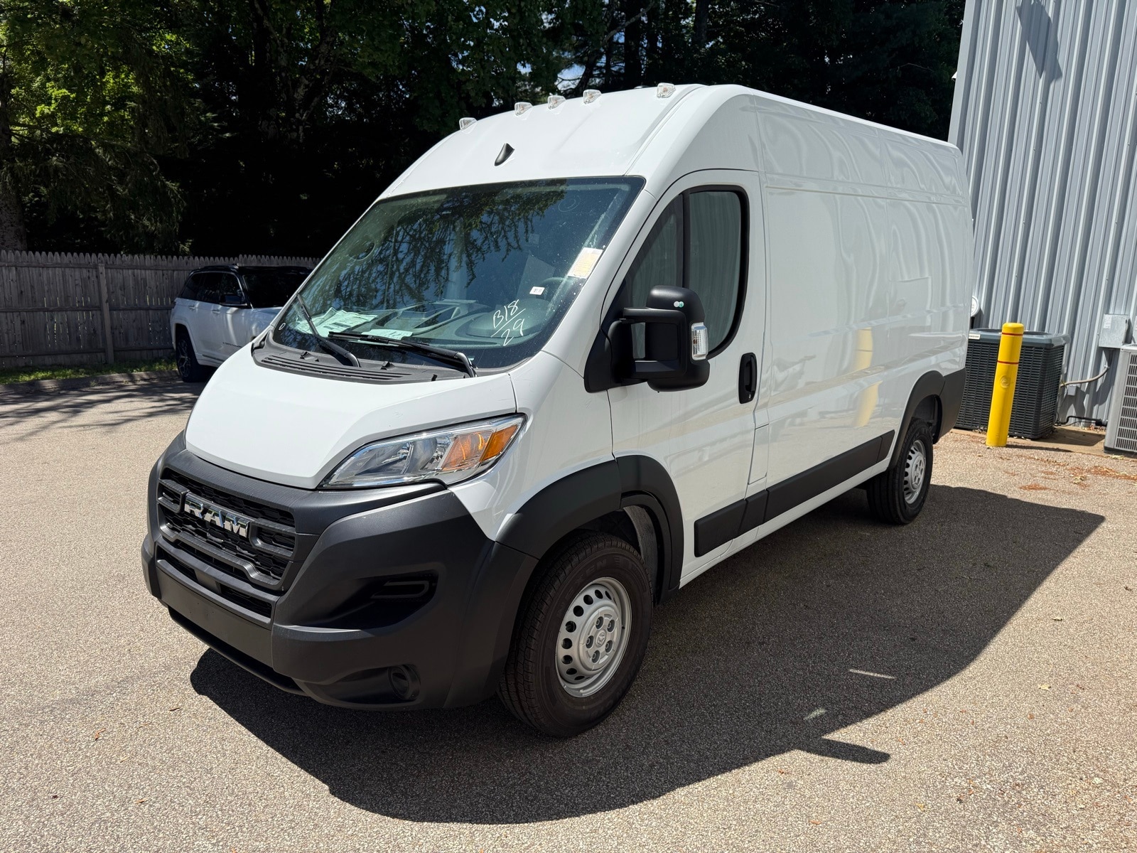 2025 Bright White Ram ProMaster Cargo Van PROMASTER 1500 TRADESMAN CARGO VAN HIGH ROOF 136' FWD Van