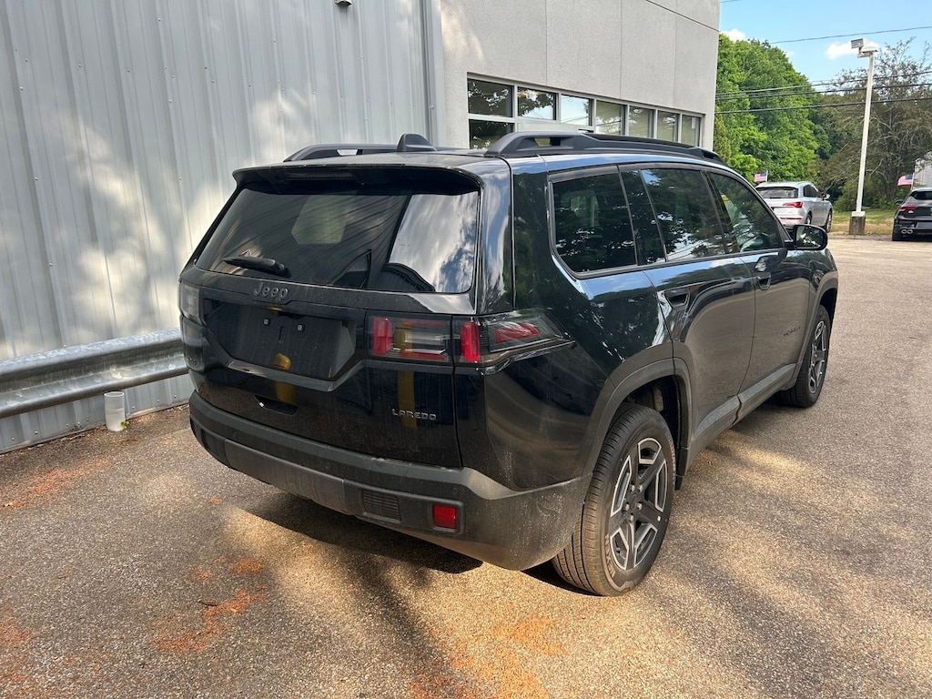 New 2026 Jeep Cherokee LAREDO 4X4 Sport Utility