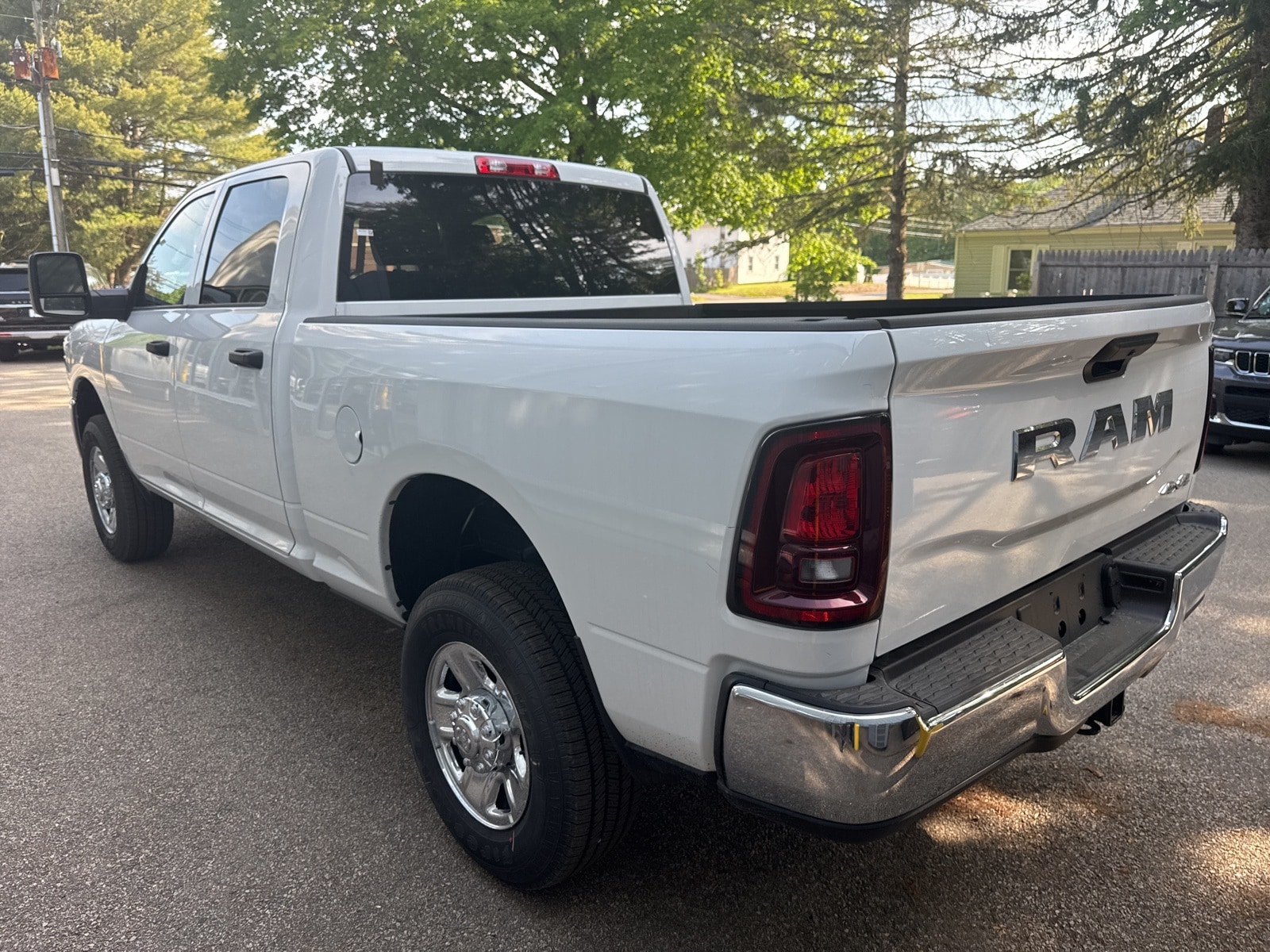 2025 Bright White Ram 2500 TRADESMAN CREW CAB 4X4 6'4 BOX 4X4 Truck