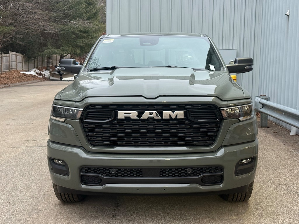 New 2026 Ram 1500 BIG HORN CREW CAB 4X4 5'7 BOX Pickup