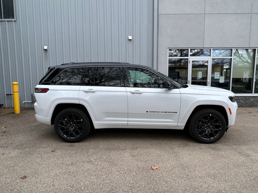 New 2026 Jeep Grand Cherokee SUMMIT 4X4 Sport Utility