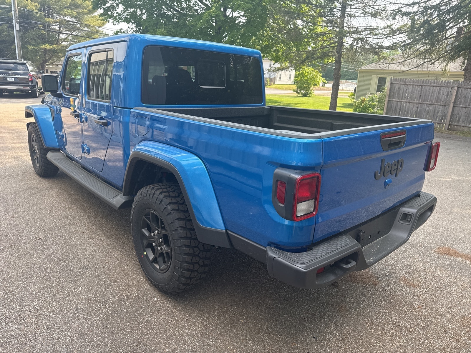 2025 Hydro Blue Pearlcoat Jeep Gladiator HIGH TIDE 4X4 4X4 Truck