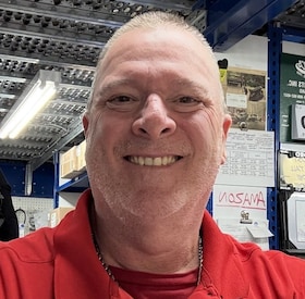 Staff member Steve Wheeler from e917370e3a16