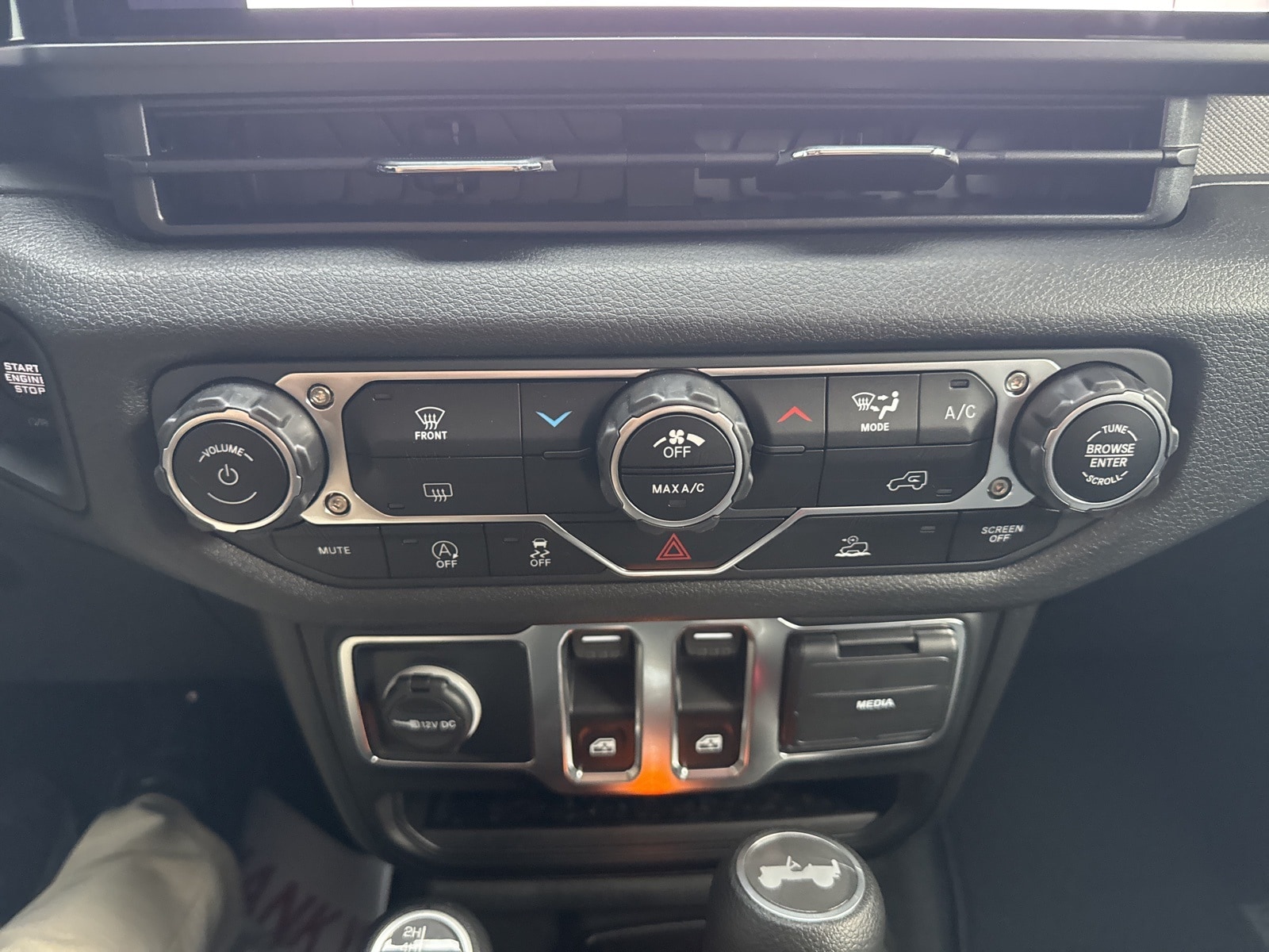 2025 41 Jeep Wrangler 2-DOOR SPORT 4X4 SUV