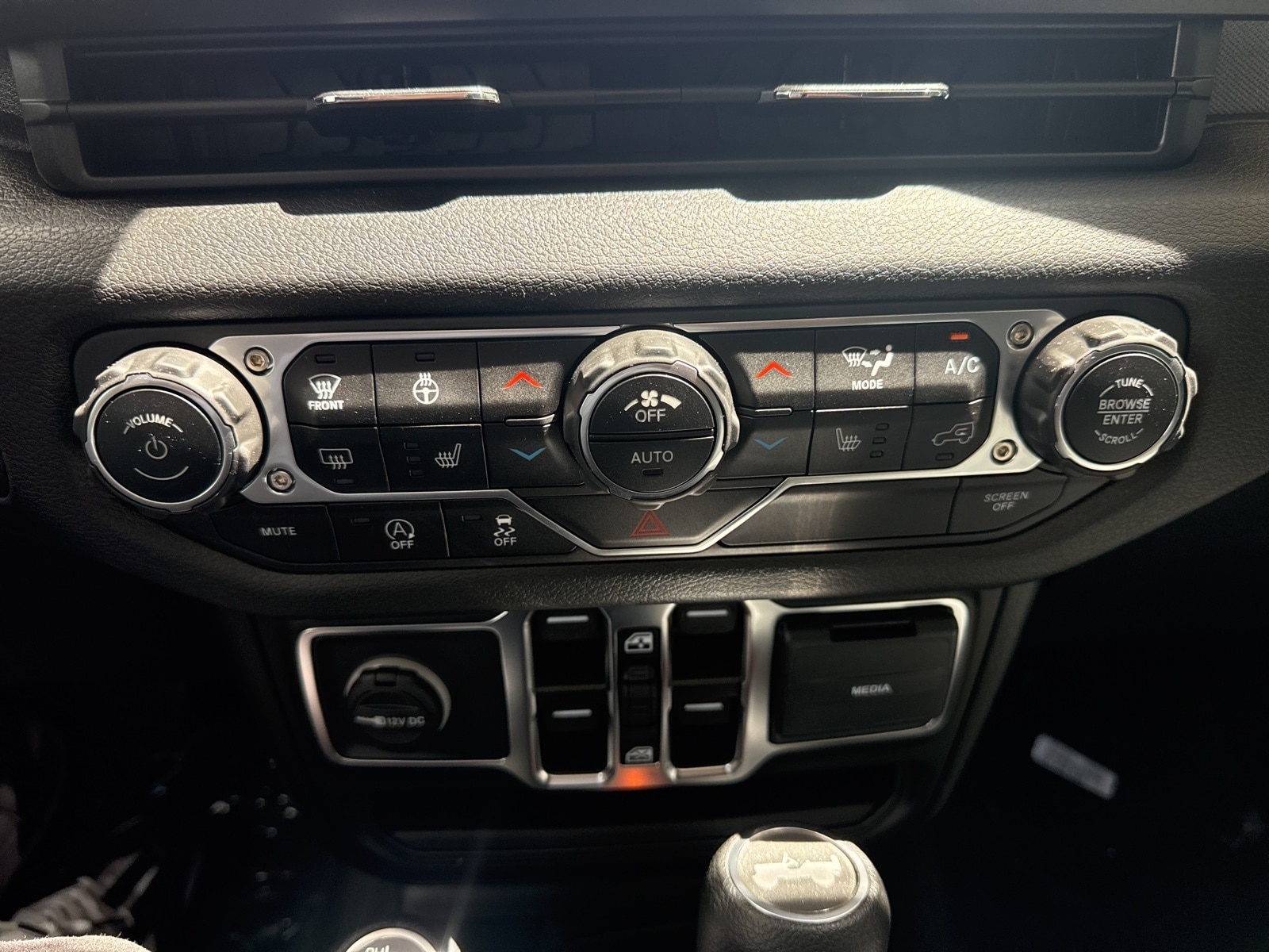 2025 Granite Crystal Jeep Wrangler 4-DOOR SPORT S 4X4 SUV