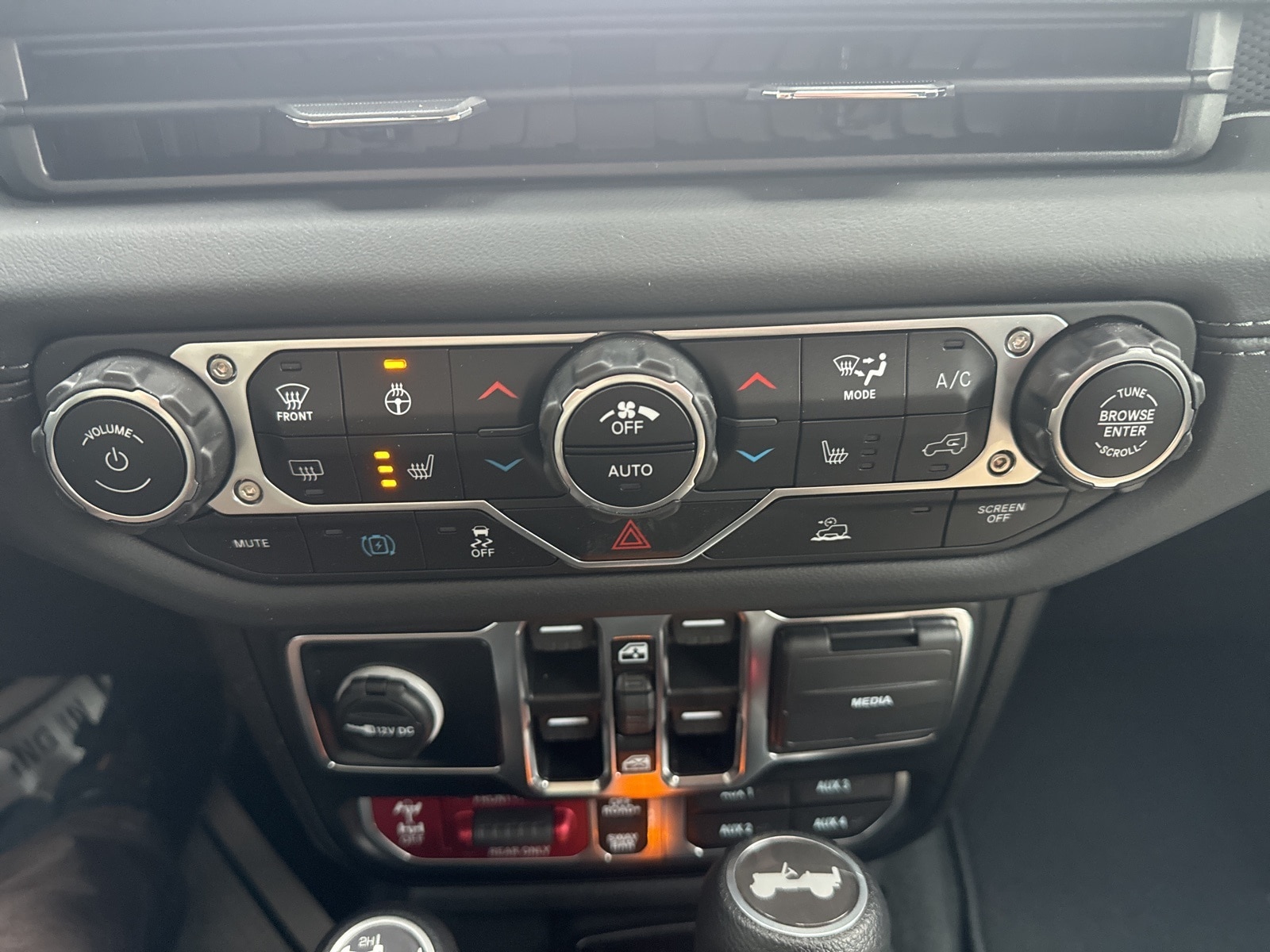 2024 Silver Zynith Jeep Wrangler 4xe 4-DOOR RUBICON 4X4 SUV