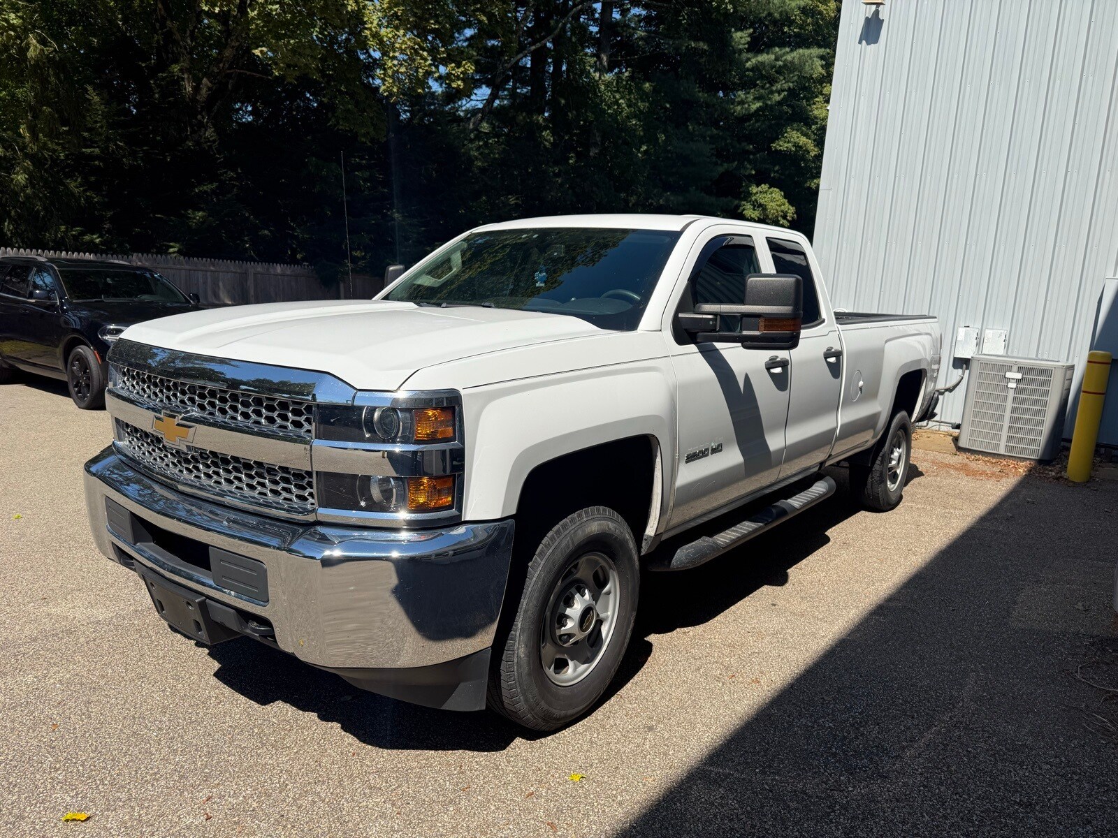 2019 Chevrolet Silverado 2500HD Work Truck photo 3