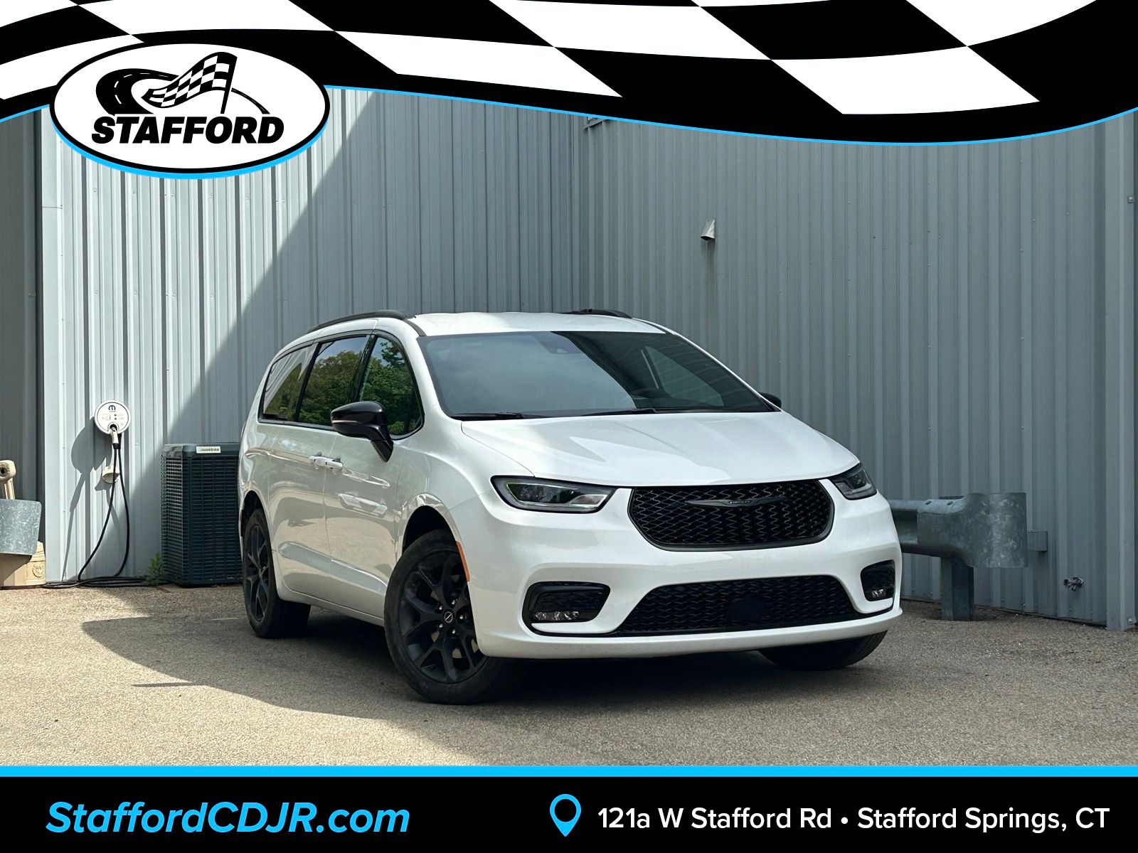 2026 Chrysler Pacifica Select AWD's photo