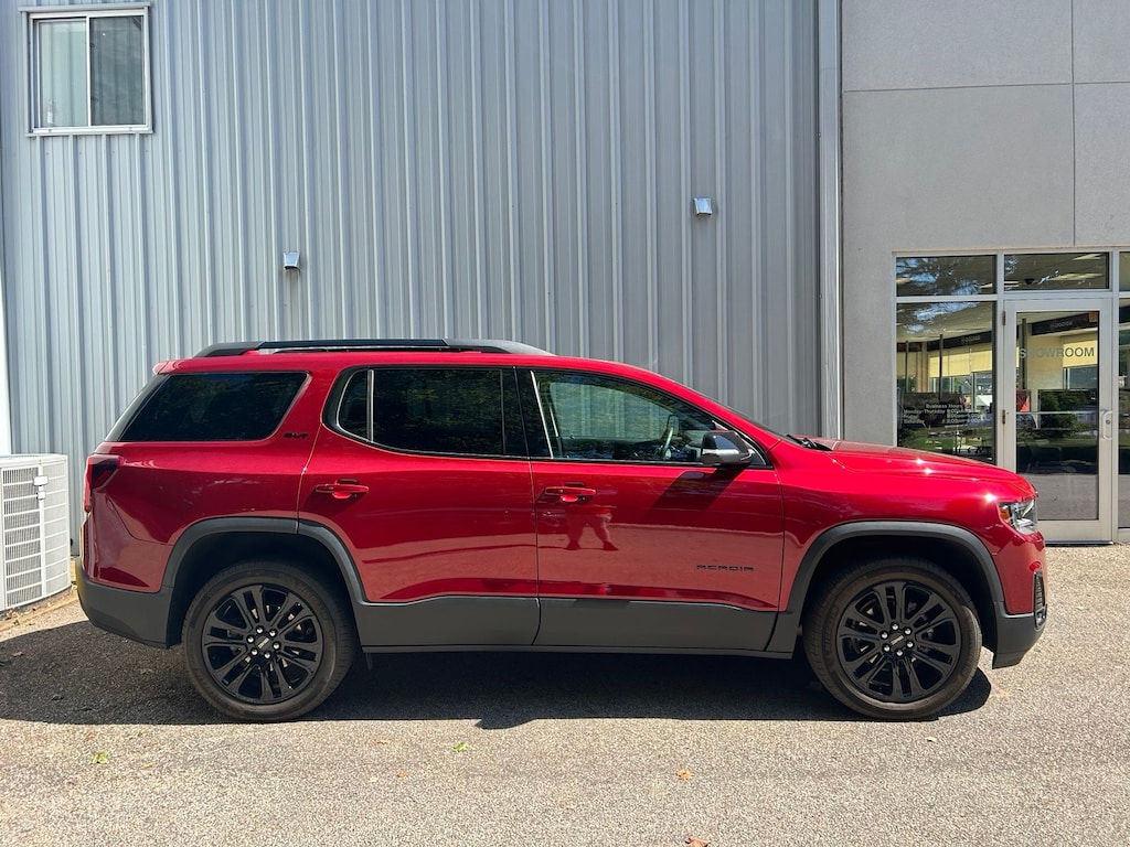 Used 2023 GMC Acadia SLT SUV