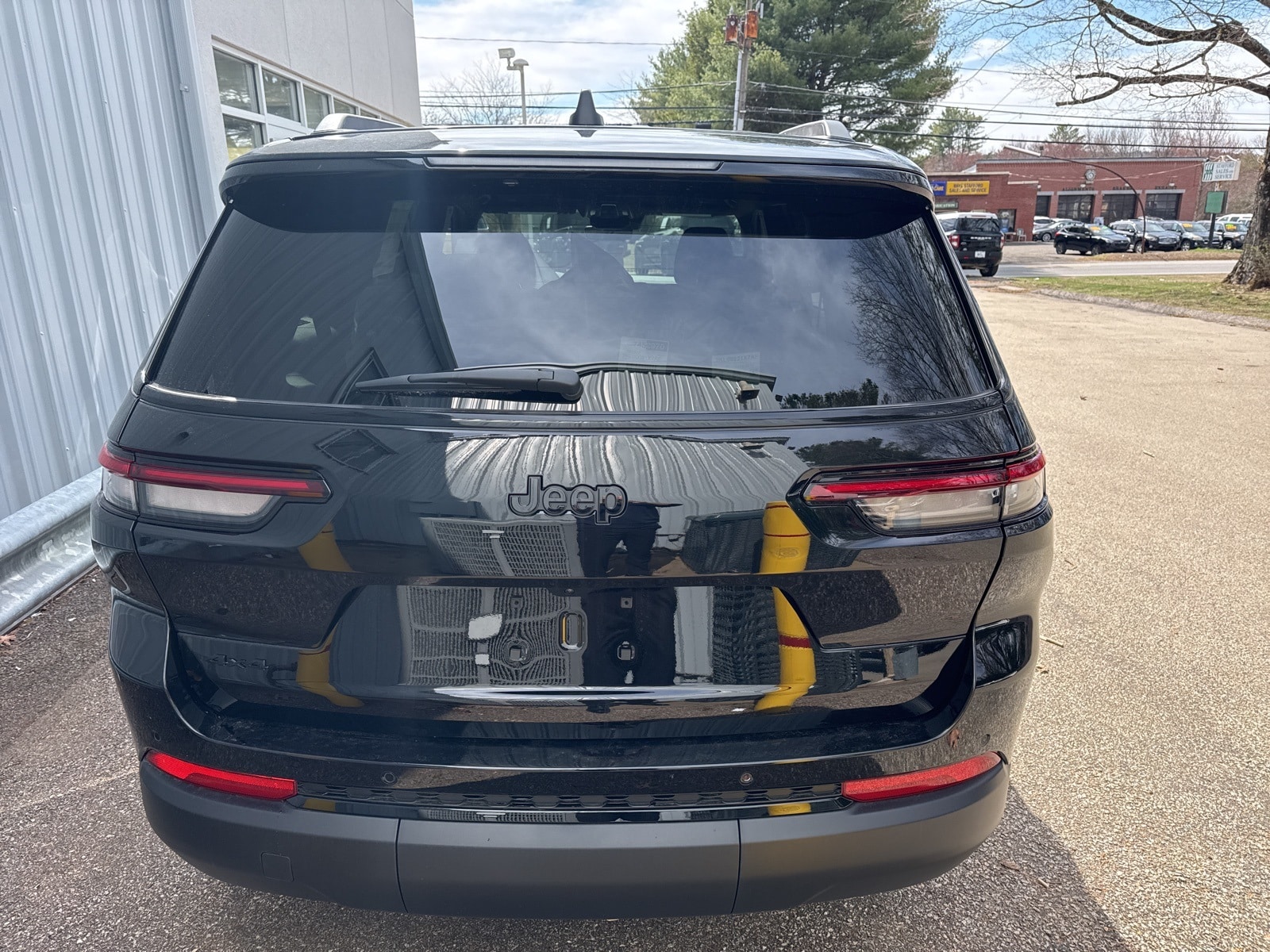 2025 Diamond Black Crystal Pearlcoat Jeep Grand Cherokee L ALTITUDE X 4X4 4X4 SUV