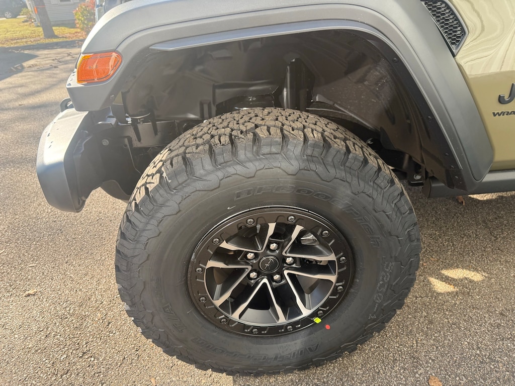 New 2026 Jeep Wrangler 4-DOOR WILLYS Sport Utility