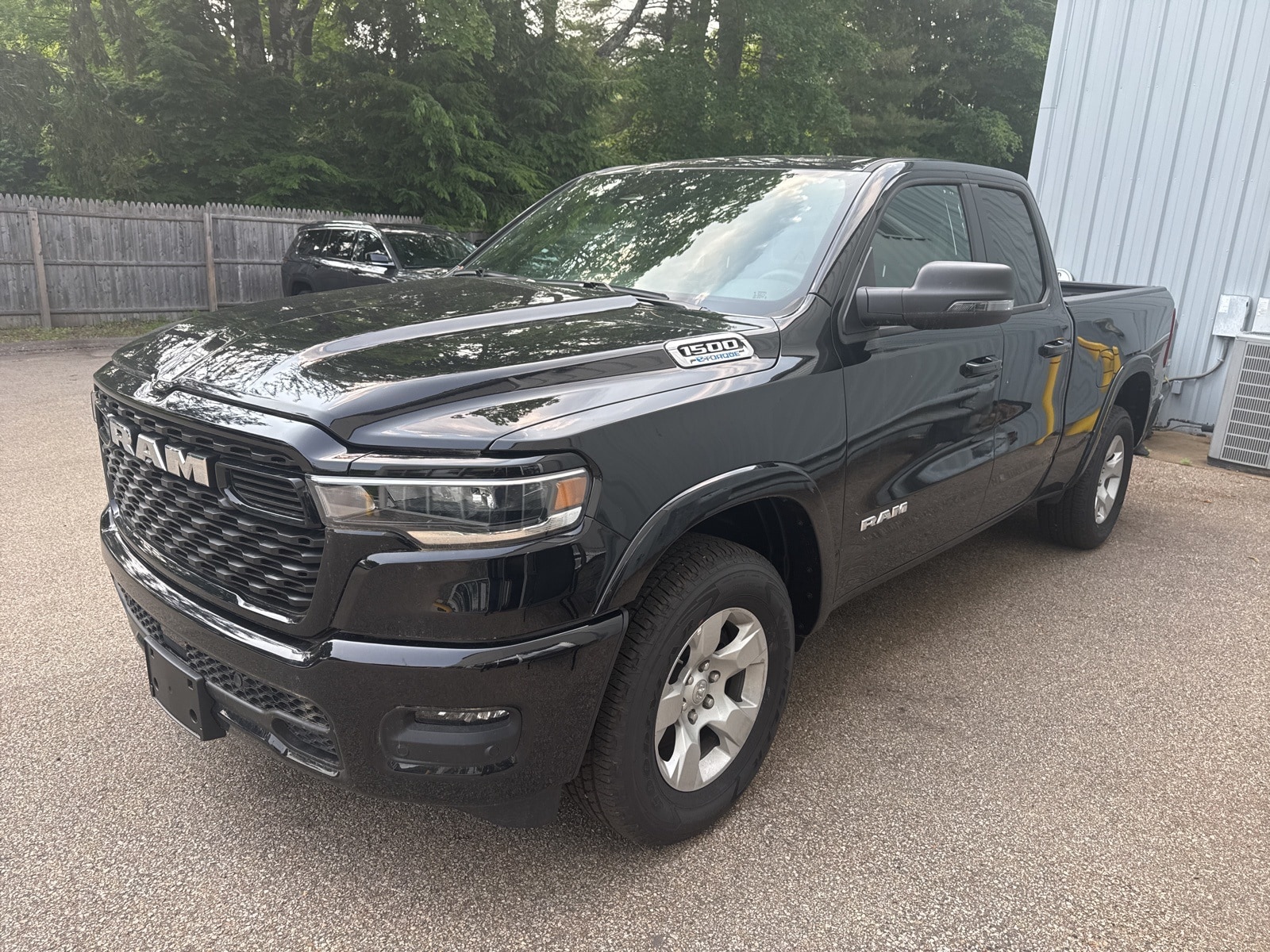 2025 Diamond Black Crystal Pearlcoat Ram 1500 BIG HORN QUAD CAB 4X4 6'4 BOX 4X4 Truck