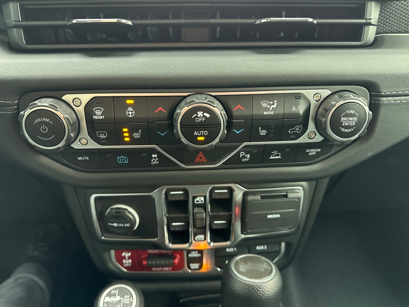 2024 Granite Crystal Jeep Wrangler 4xe 4-DOOR RUBICON 4X4 SUV