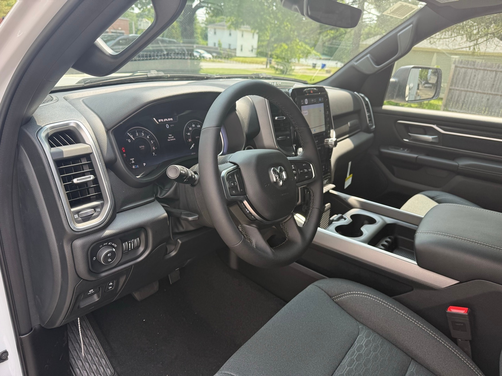 2025 Bright White Ram 1500 BIG HORN CREW CAB 4X4 5'7 BOX 4X4 Truck