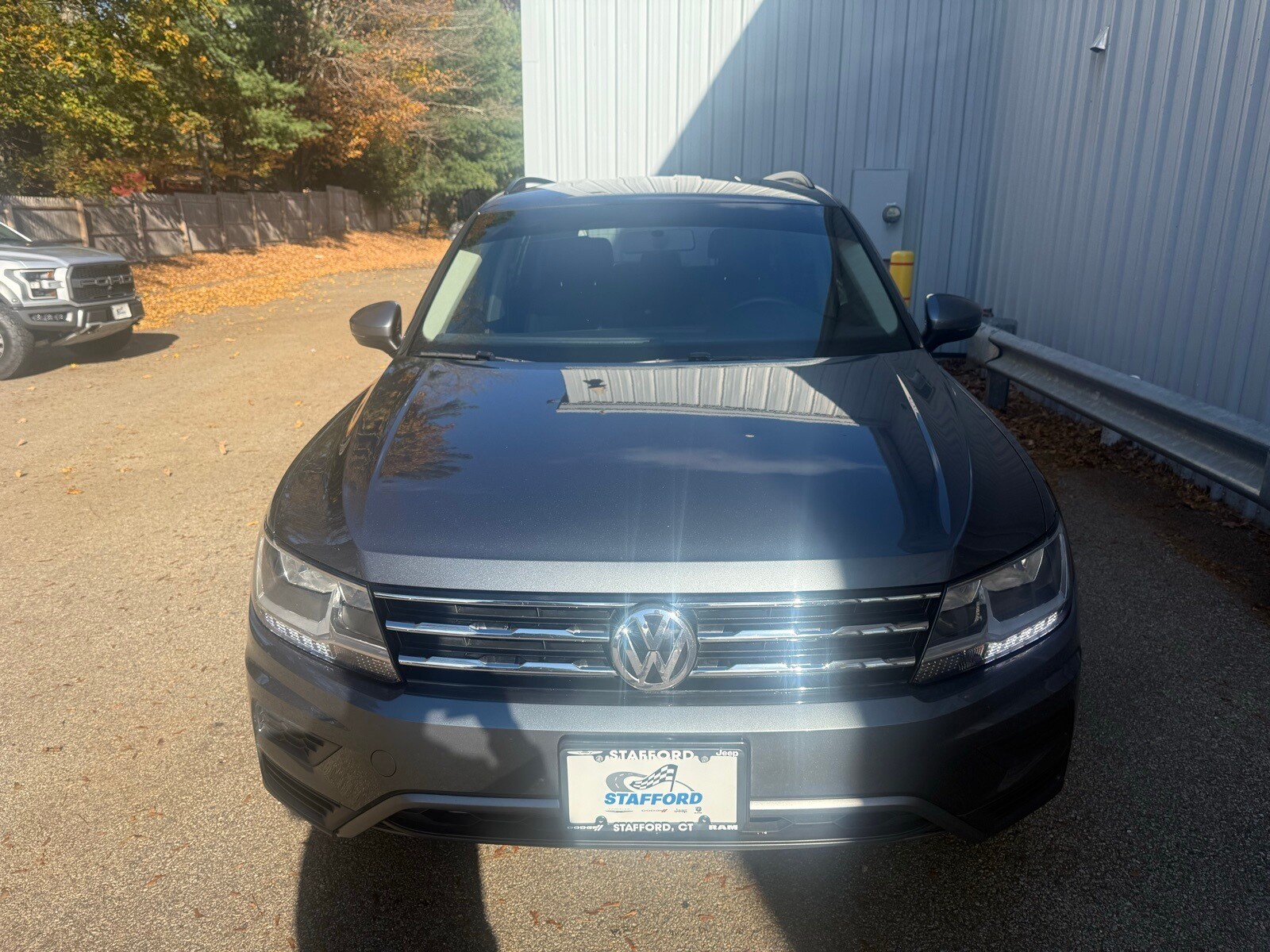 2021 Volkswagen Tiguan S photo 2