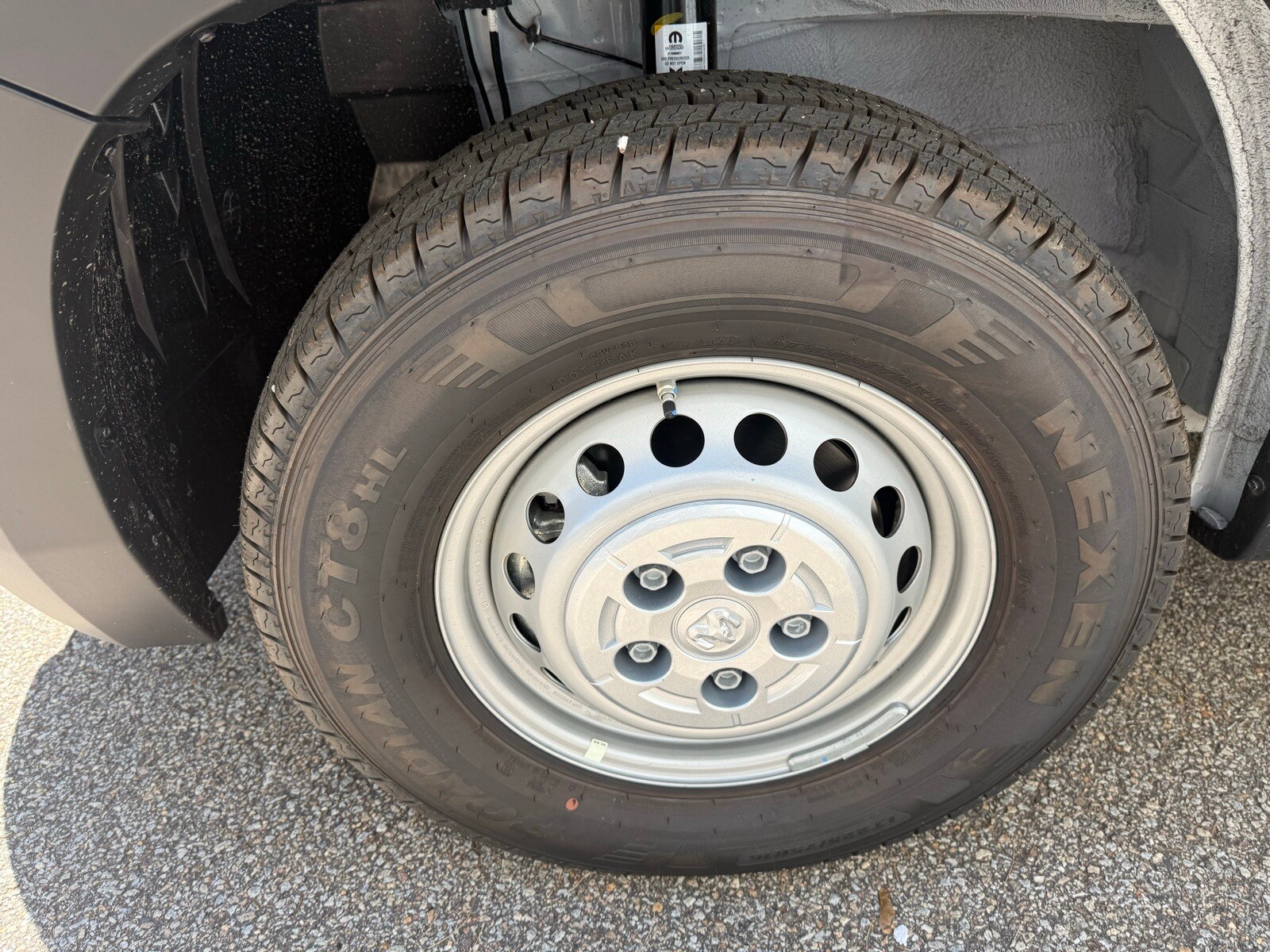 2025 Ram ProMaster 2500 photo 4