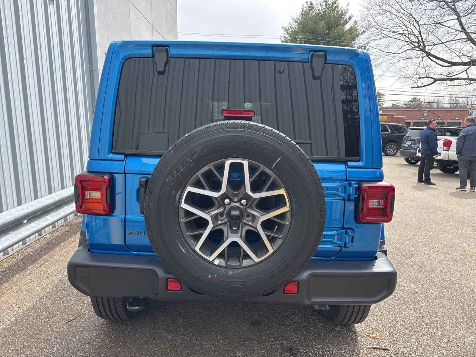 2025 Hydro Blue Pearlcoat Jeep Wrangler 4-DOOR SAHARA 4X4 SUV