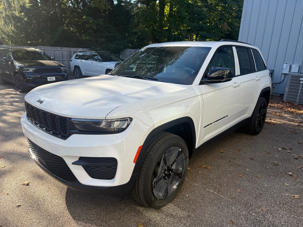 New 2025 Jeep Grand Cherokee ALTITUDE X 4X4 Sport Utility