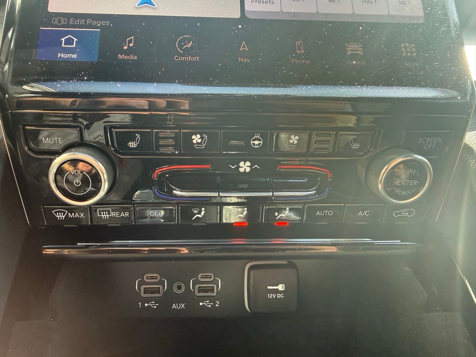 2022 Jeep Grand Cherokee Overland - Photo 15