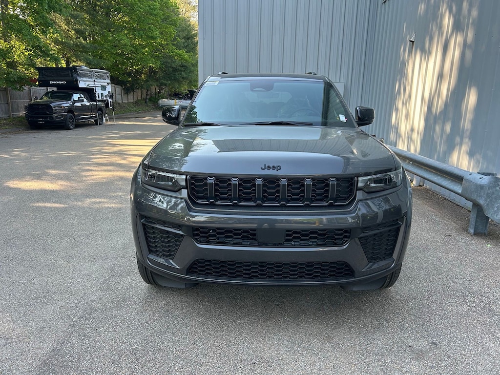 New 2026 Jeep Grand Cherokee L LAREDO ALTITUDE 4X4 Sport Utility