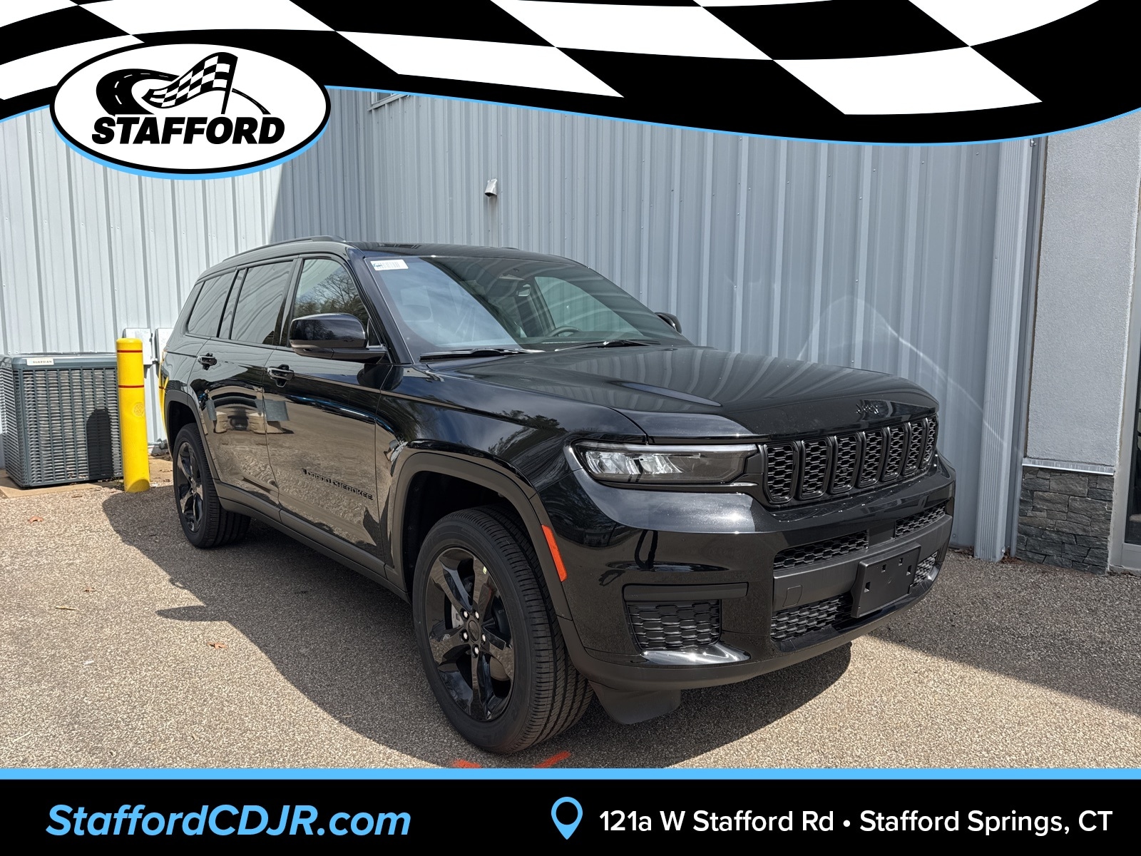 2025 Diamond Black Crystal Pearlcoat Jeep Grand Cherokee L ALTITUDE X 4X4 SUV