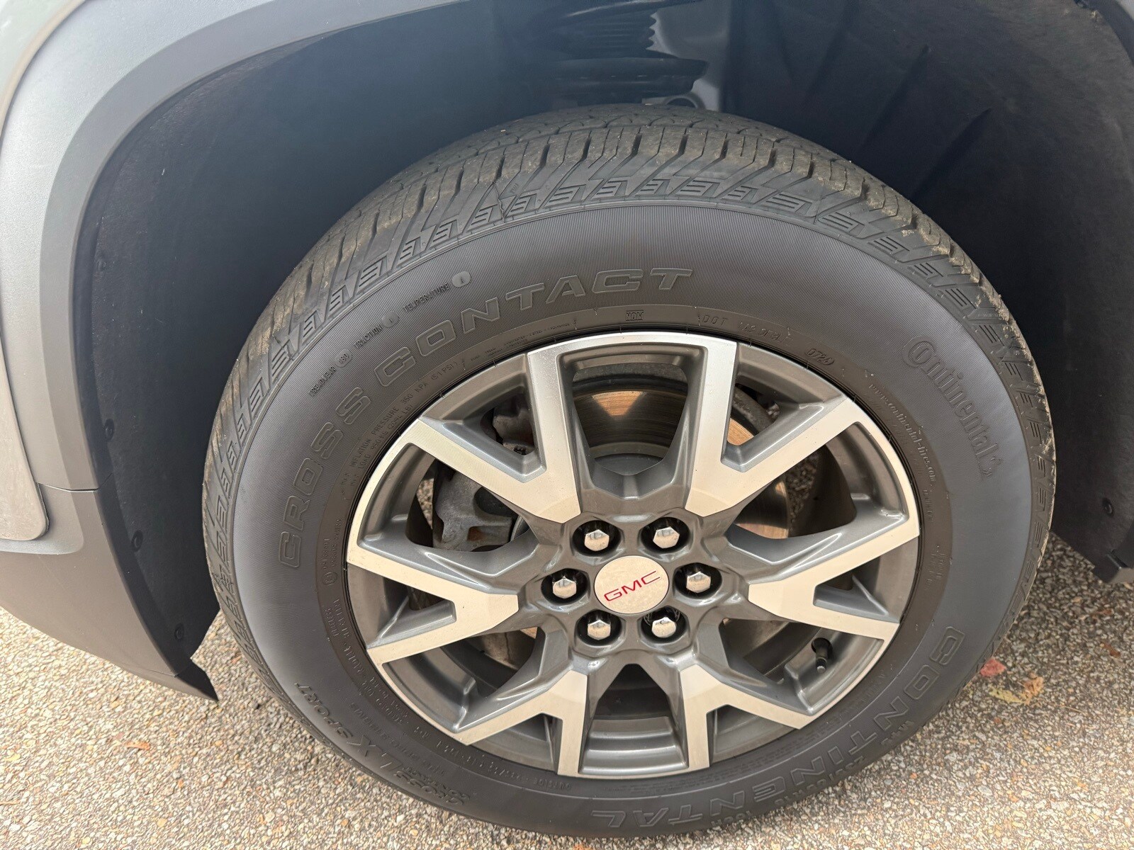 2023 Gmc Acadia SLE photo 4