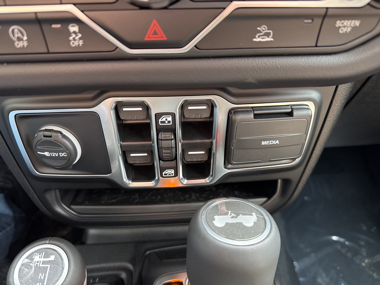 2025 Hydro Blue Pearlcoat Jeep Wrangler 4-DOOR SAHARA 4X4 SUV