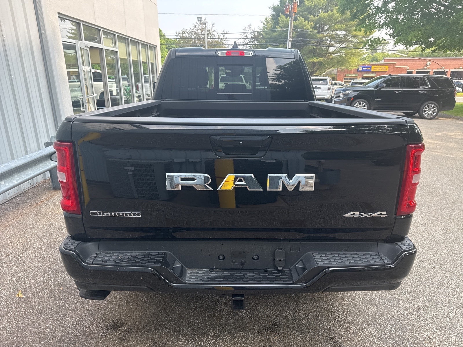 2025 Diamond Black Crystal Pearlcoat Ram 1500 BIG HORN QUAD CAB 4X4 6'4 BOX 4X4 Truck