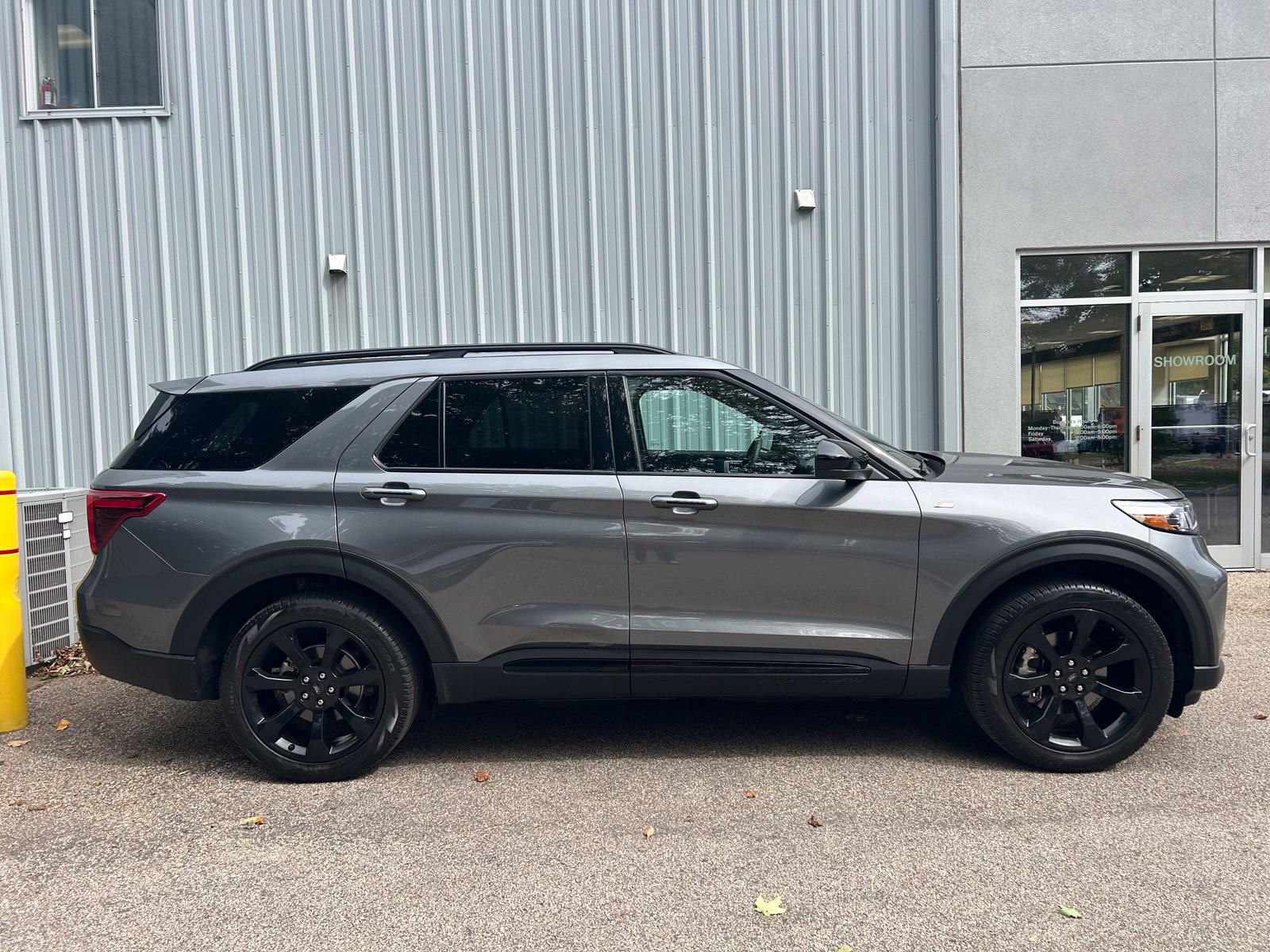 Used 2023 Ford Explorer ST-Line SUV