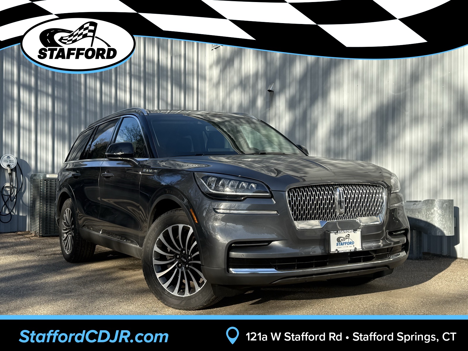 2023 Lincoln Aviator Base's photo
