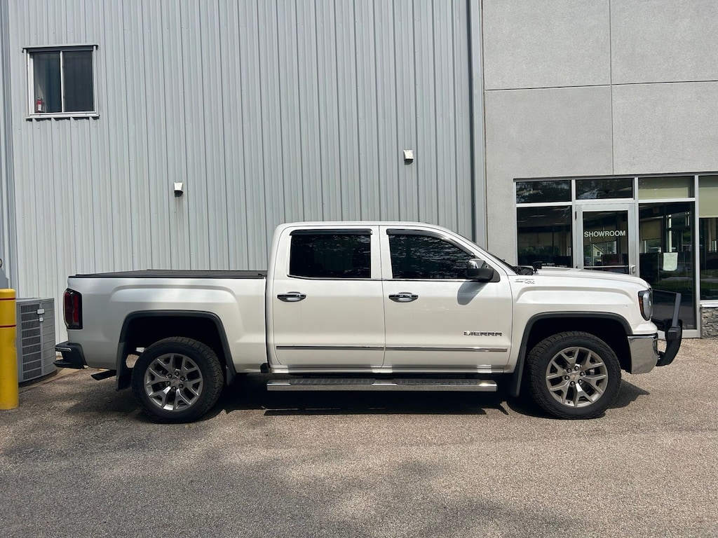 Used 2018 GMC Sierra 1500 SLT Truck