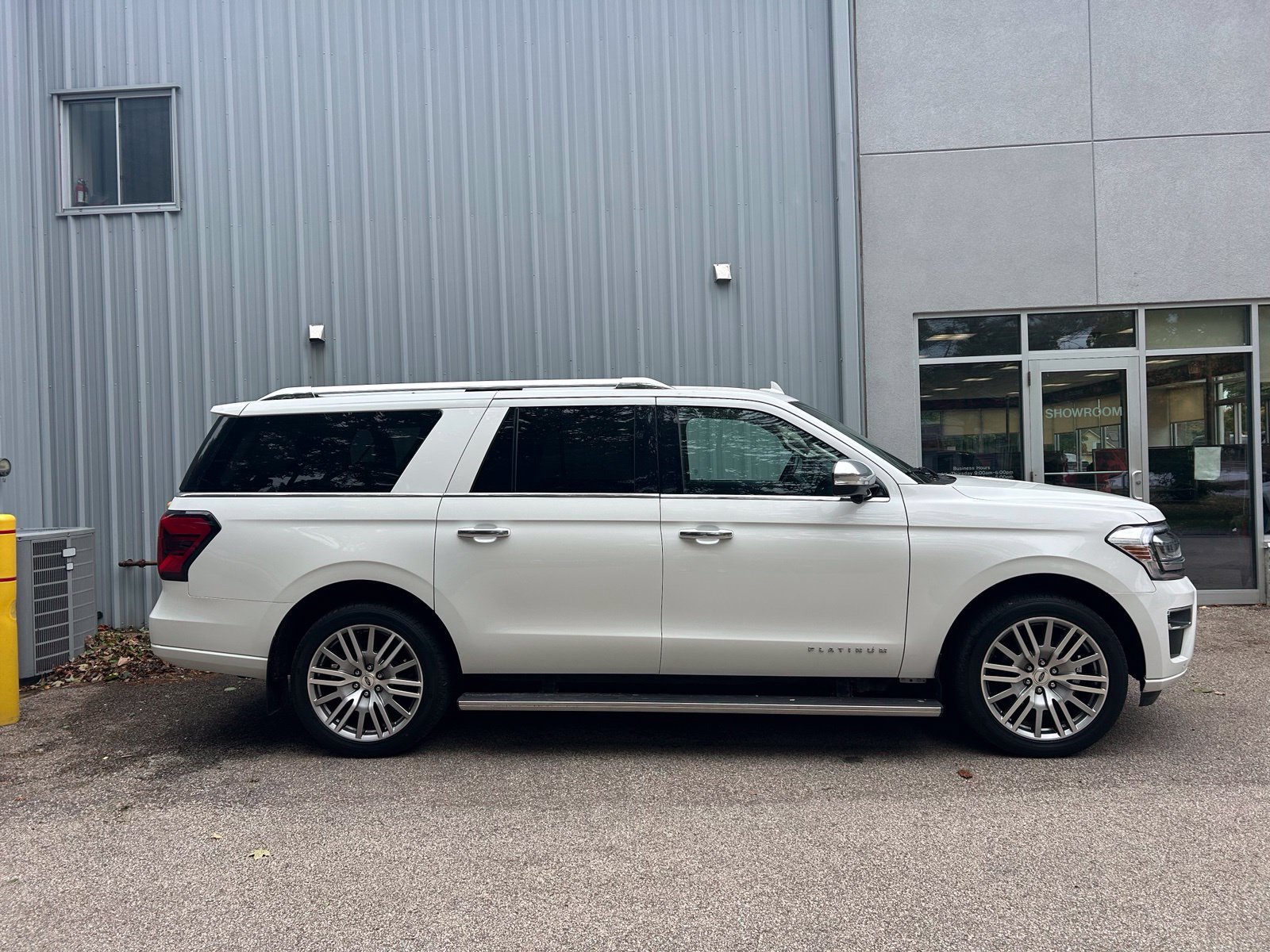Used 2022 Ford Expedition Max Platinum SUV