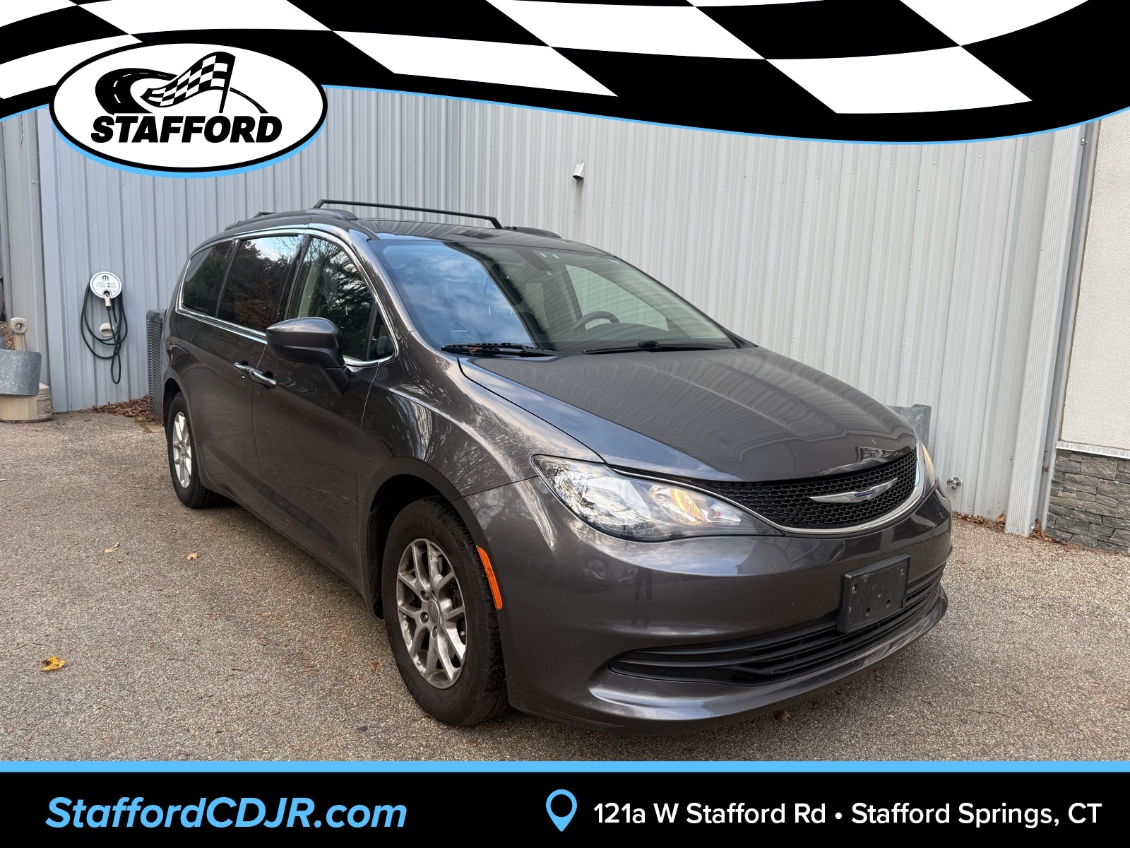 2020 Chrysler Voyager Minivan/Van  2020 Chrysler Voyager Minivan/Van