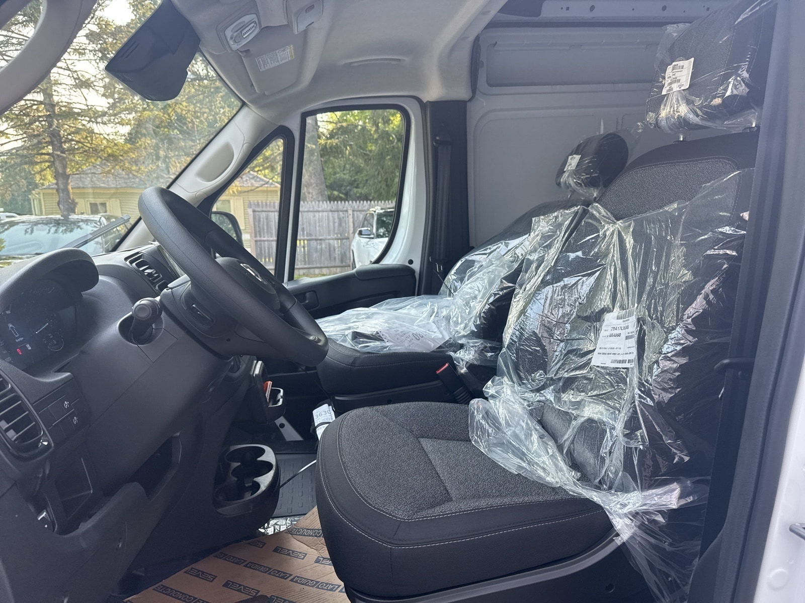 2025 Bright White Ram ProMaster Cargo Van PROMASTER 1500 TRADESMAN CARGO VAN HIGH ROOF 136' FWD Van