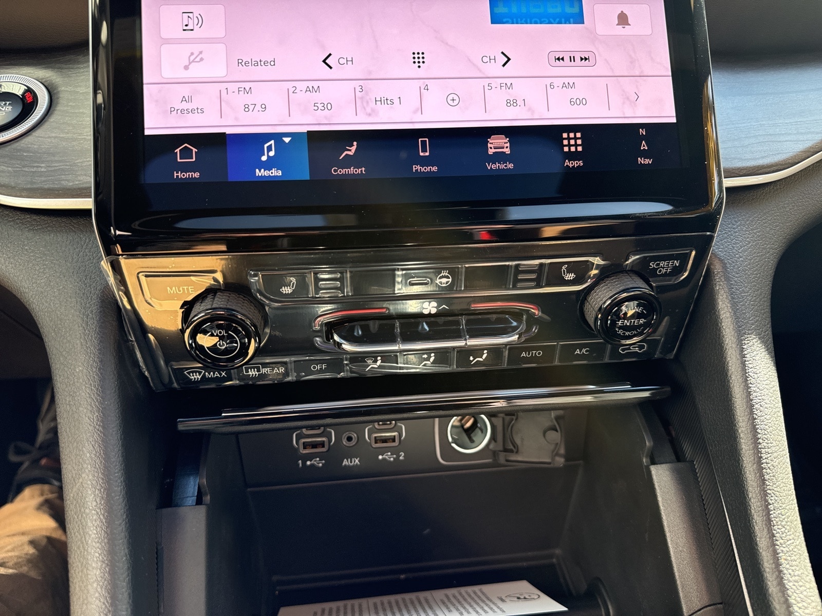 2025 Silver Zynith Jeep Grand Cherokee L LIMITED 4X4 4X4 SUV