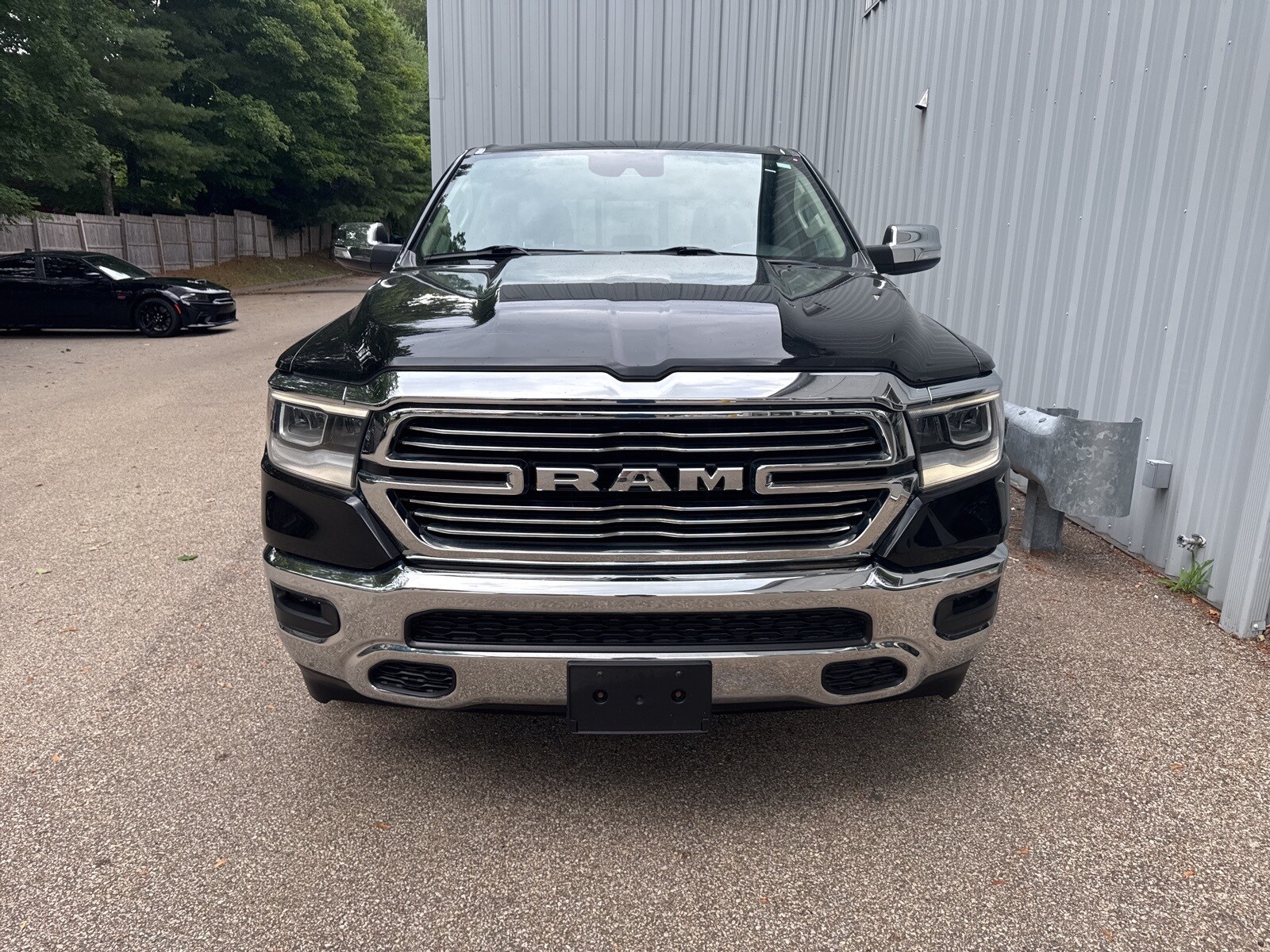 2022 Ram 1500 Laramie photo 2