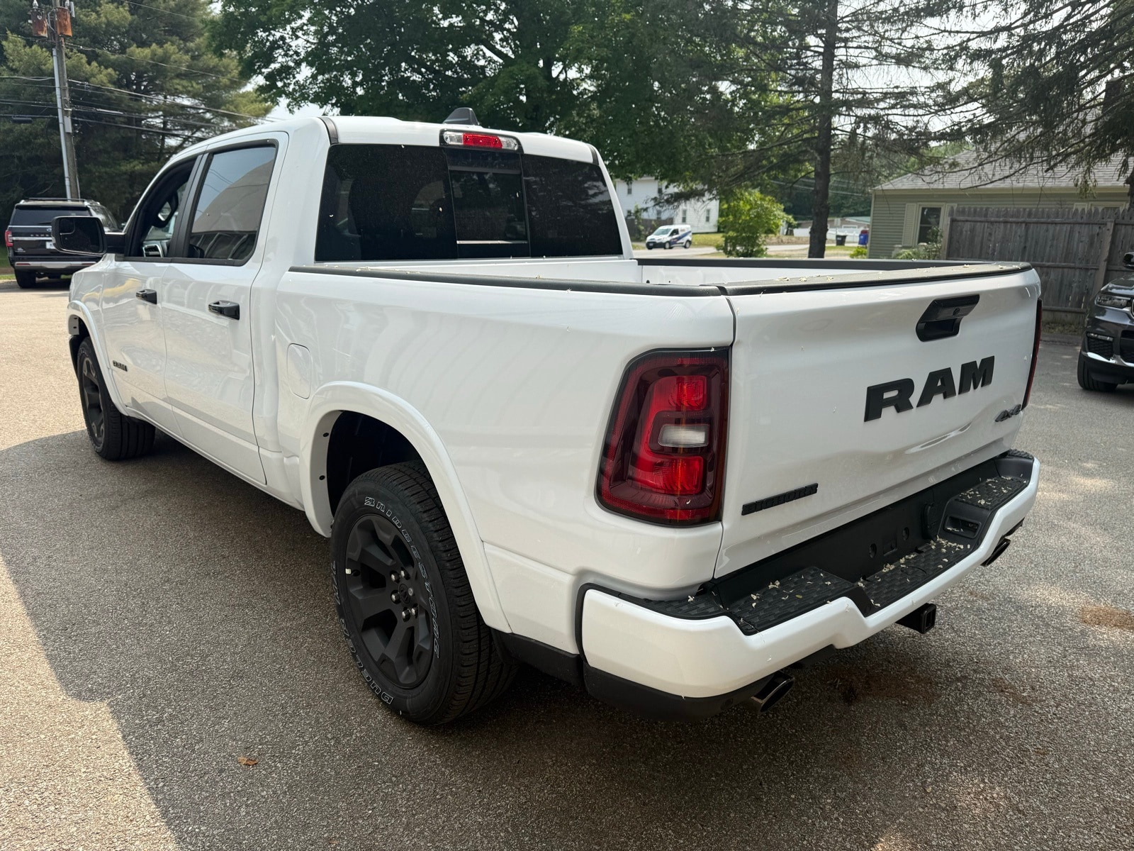 2025 Bright White Ram 1500 BIG HORN CREW CAB 4X4 5'7 BOX 4X4 Truck