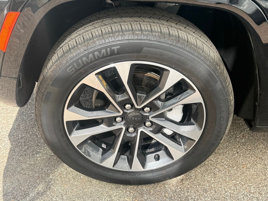 Used 2022 Jeep Grand Cherokee Overland SUV