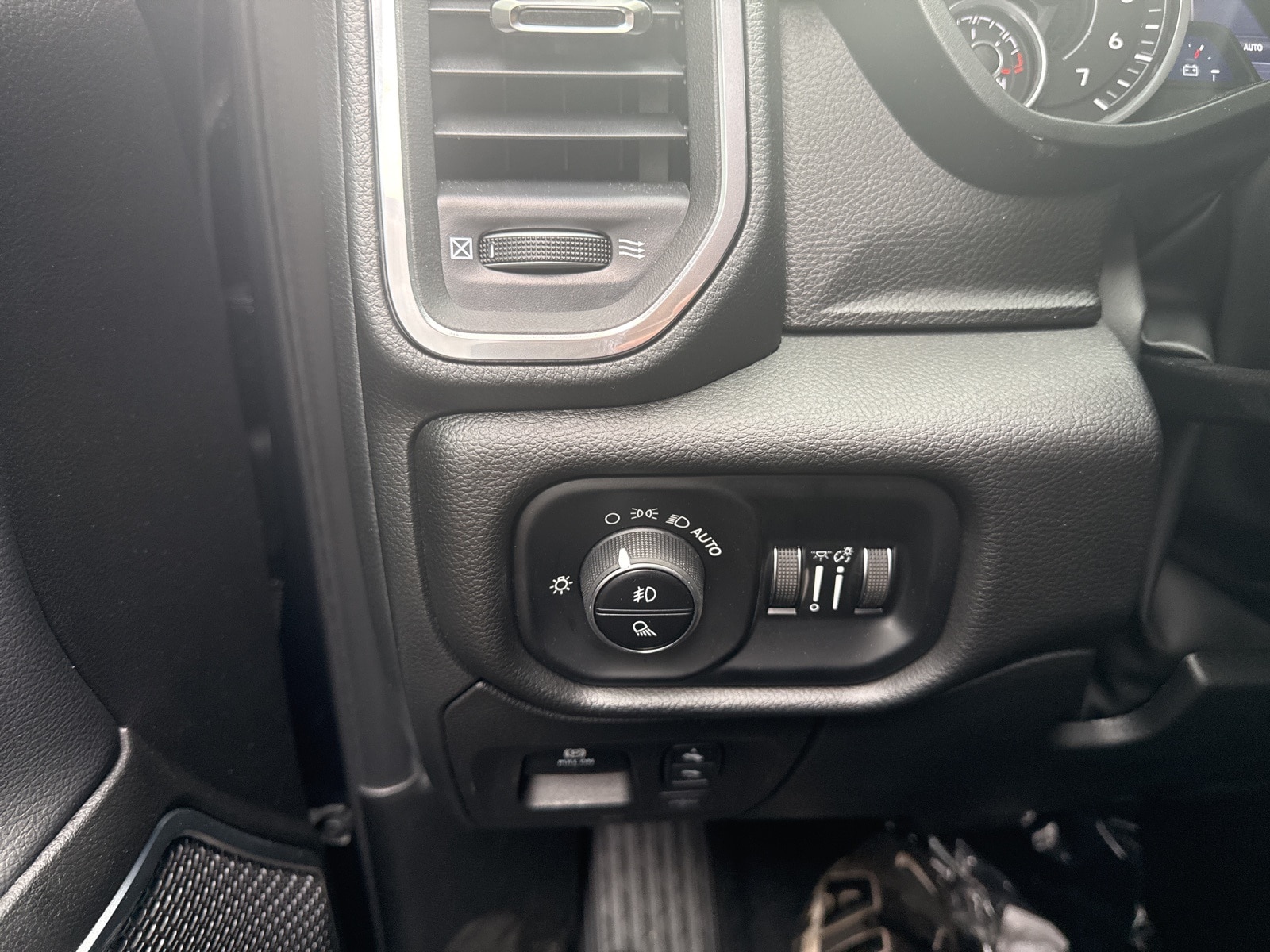 2025 Forged Blue Ram 1500 LARAMIE CREW CAB 4X4 5'7 BOX 4X4 Truck