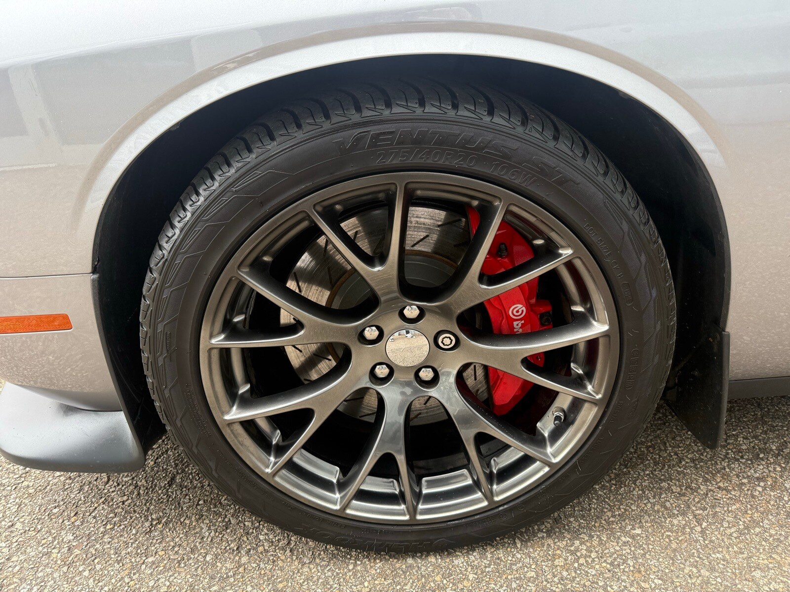 2015 Dodge Challenger SRT8 392 photo 4