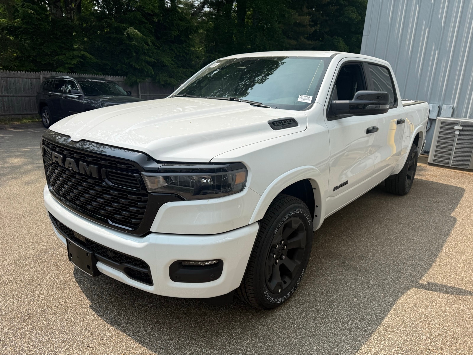 2025 Bright White Ram 1500 BIG HORN CREW CAB 4X4 5'7 BOX 4X4 Truck