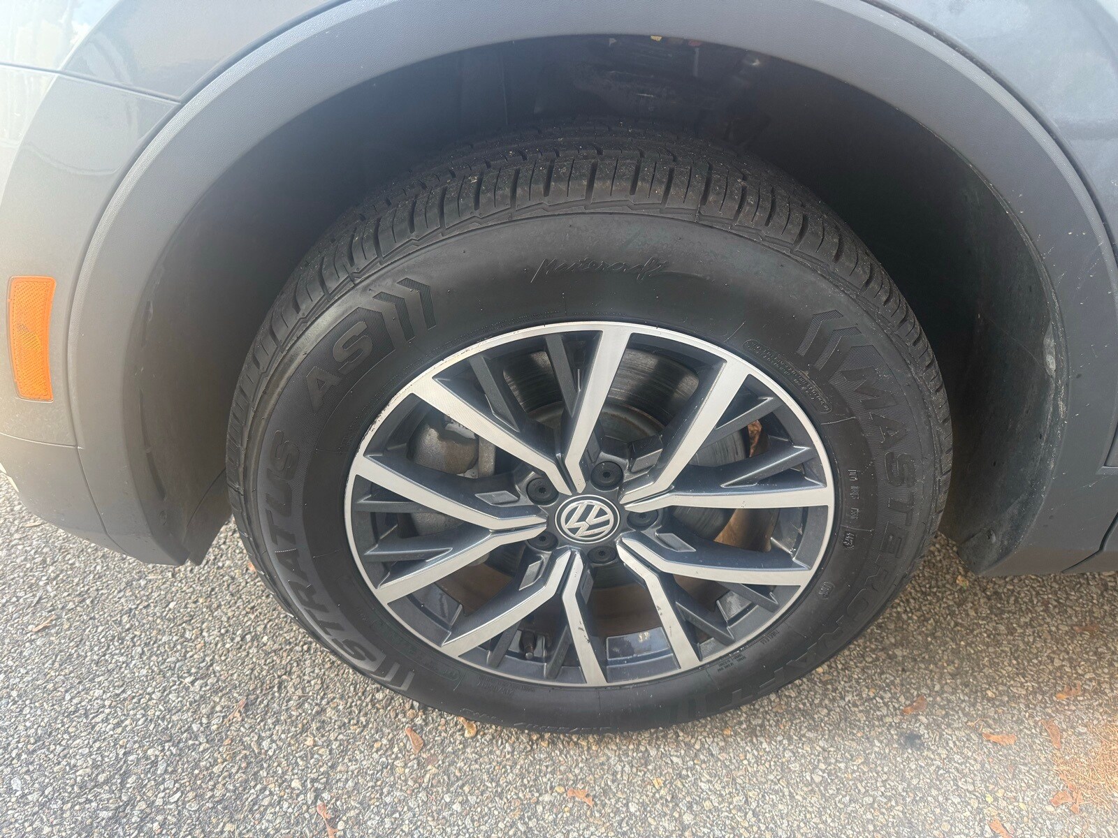 2021 Volkswagen Tiguan S photo 4