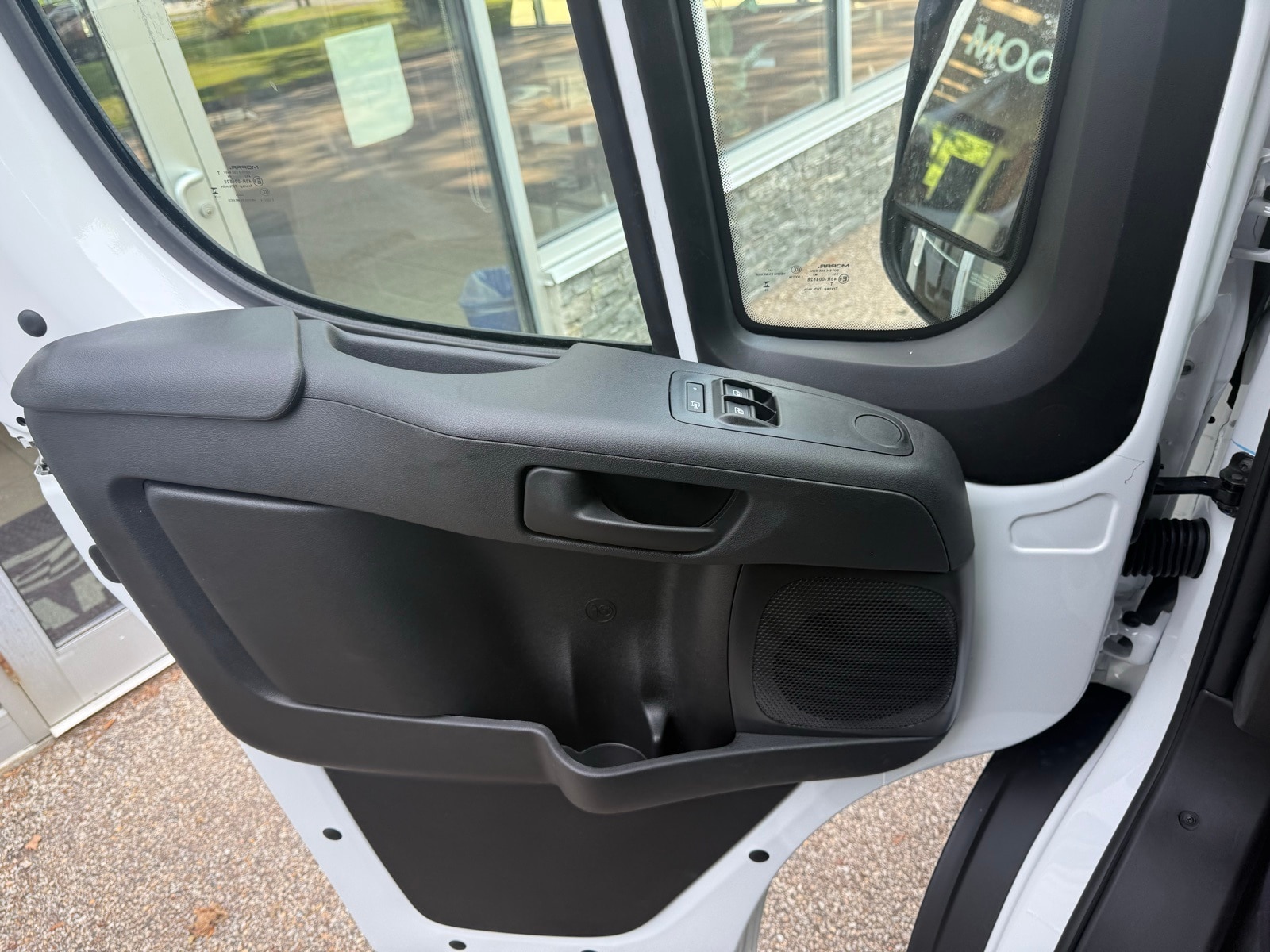 2025 Bright White Ram ProMaster Cargo Van PROMASTER 1500 TRADESMAN CARGO VAN HIGH ROOF 136' FWD Van